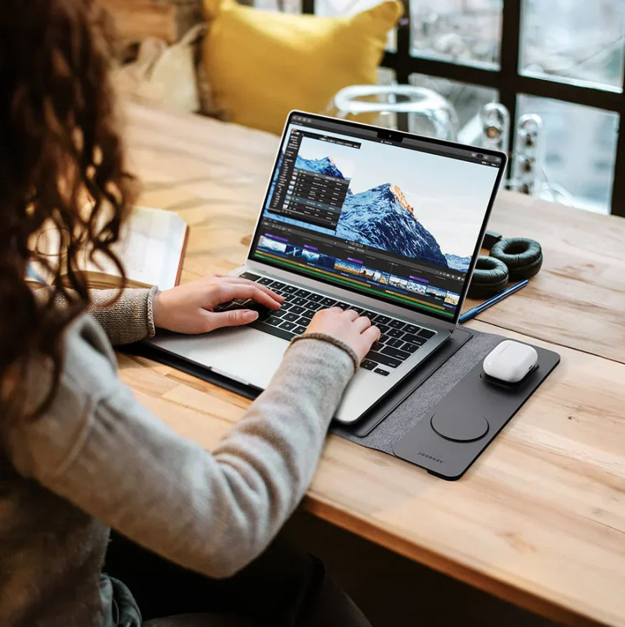 Wiresless Charging Laptop Sleeve 4 In 1